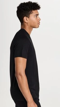 Alo Yoga Triumph Crew Neck Tee -Reberio Fashion Store aloyg301631071b 1661867779285 2 0. UX357 QL90