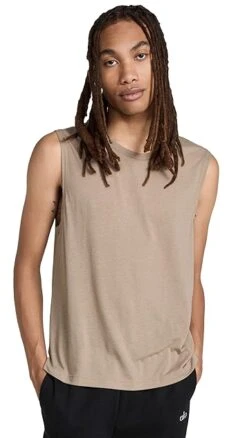 Alo Yoga Triumph Muscle Tank -Reberio Fashion Store aloyg3023513172 1667503303110 2 0. UX357 QL90