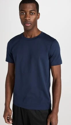 Alo Yoga Conquer Crewneck Short Sleeve Tee