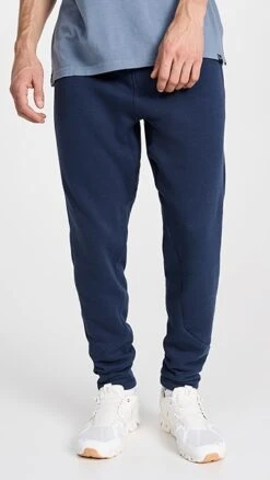 Alo Yoga Triumph Sweatpants
