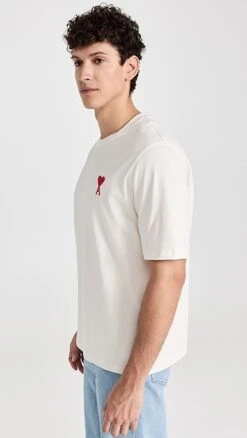 AMI Ami De Coeur T-Shirt 10 AMI Ami De Coeur T-Shirt -Reberio Fashion Store amiii309471eeef 1679678667109 2 0. UX357 QL90
