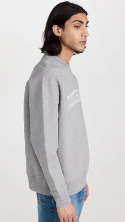 AMI Coeur Sacre Crewneck 9 AMI Coeur Sacre Crewneck -Reberio Fashion Store amiii3097610495 1676675325943 2 0. UX357 QL90