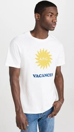 A.P.C. T-Shirt Vacances -Reberio Fashion Store apcaa3261114757 1675896099553 2 0. UX357 QL90