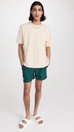 Banks Journal Cari Deluxe Tee -Reberio Fashion Store bjour303991a530 1676670073410 2 0. UX357 QL90