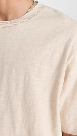 Banks Journal Cari Deluxe Tee -Reberio Fashion Store bjour303991a530 1676670073884 2 0. UX357 QL90