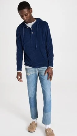 Closed Hooded Sweater -Reberio Fashion Store closd3033110206 1680816253877 2 0. UX357 QL90