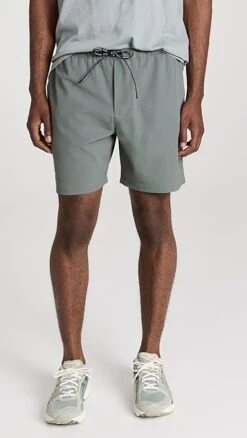 Club Monaco Athletic Shorts -Reberio Fashion Store clubm4459310192 1681941350793 2 0. UX357 QL90