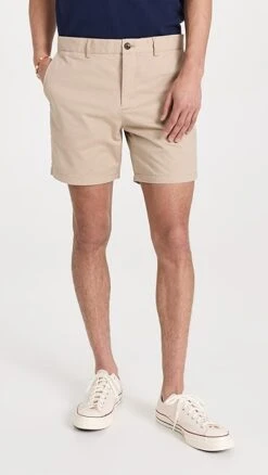 Club Monaco Baxter 7" Shorts -Reberio Fashion Store clubm4459810719 1679078682433 2 0. UX357 QL90