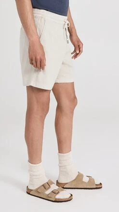 Faherty Essential 6.25" Drawstring Shorts -Reberio Fashion Store faher3063614143 1682973522798 2 0. UX357 QL90
