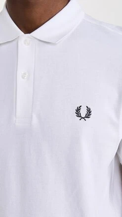 Fred Perry The Fred Perry Shirt -Reberio Fashion Store fperr305801c925 1666215264227 2 0. UX357 QL90