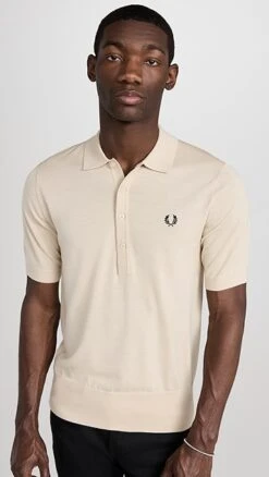 Fred Perry Short Sleeve Knitted Shirt -Reberio Fashion Store fperr3058648696 1675893175491 2 0. UX357 QL90