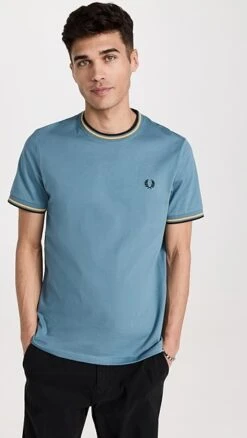 Fred Perry Twin Tipped T-Shirt -Reberio Fashion Store fperr3058818861 1679091934329 2 0. UX357 QL90