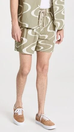 FRAME Abstract Wave Graphic Shorts (6" Inseam)