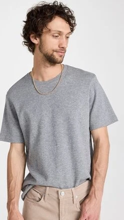 FRAME Duo Fold Short Sleeve Tee -Reberio Fashion Store frame3229110495 1677873608562 2 0. UX357 QL90