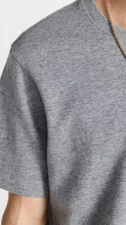 FRAME Duo Fold Short Sleeve Tee -Reberio Fashion Store frame3229110495 1677873610570 2 0. UX357 QL90