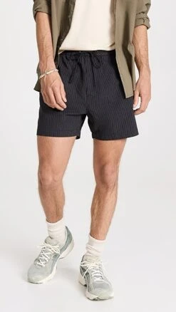 Madewell Seersucker 4.25" Pull On Shorts -Reberio Fashion Store madew462031fcde 1681753216691 2 0. UX357 QL90