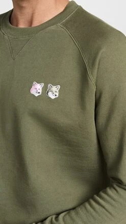 Maison Kitsune Monochrome Fox Head Patch Classic Sweatshirt -Reberio Fashion Store maisk3120944988 1668449024740 2 0. UX357 QL90