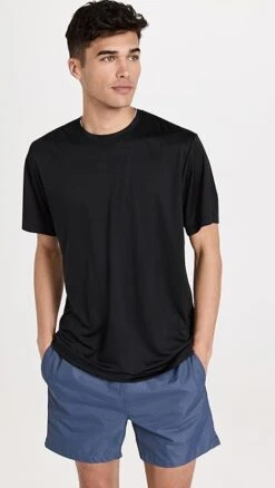 Onia Traveler Up Sun T-Shirt -Reberio Fashion Store oniaa305701cd2d 1679072229758 2 0. UX357 QL90