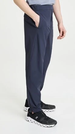 On Active Pants M -Reberio Fashion Store onrun30162170e2 1645476650603 2 0. UX357 QL90