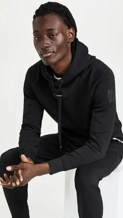 On Hoodie M -Reberio Fashion Store onrun301631071c 1649359754831 2 0. UX357 QL90