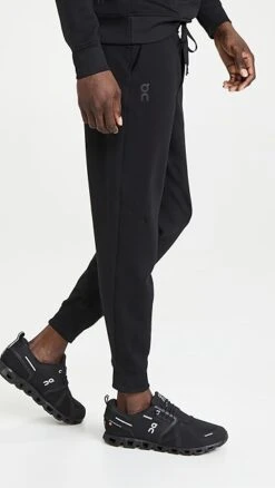 On Sweat Pants M -Reberio Fashion Store onrun301691071c 1649362546156 2 0. UX357 QL90