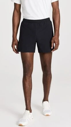 On Essential 5" Shorts