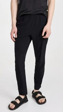 On Movement Pants 13 On Movement Pants -Reberio Fashion Store onrun303571cd2d 1678378995898 2 0. UX357 QL90