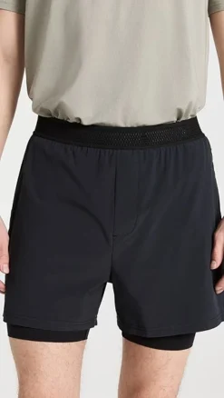 Rhone 4" Swift Lined Shorts -Reberio Fashion Store rhone302241cd2d 1683569978974 2 0. UX357 QL90