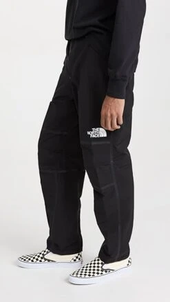 The North Face RMST Mountain Pants -Reberio Fashion Store tnfac303871071b 1667570125230 2 0. UX357 QL90