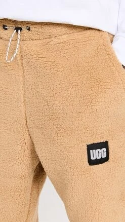 UGG Dilan Sherpa Joggers -Reberio Fashion Store ugggg301031ab1a 1666033717284 2 0. UX357 QL90